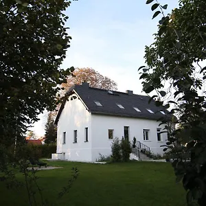 Haus Mit Pool, Garten Und Gym In Holiday home