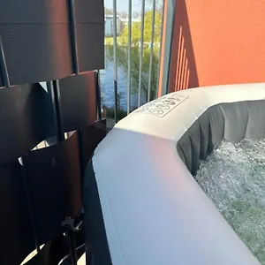 Am Wasser Nahe Ber Mit Whirlpool & Kamin Apartment *