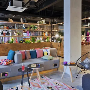 Moxy Humboldthain Park Hotel Berlino