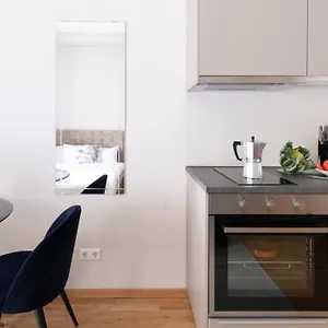 Arbio I Design Near Charlottenburg Palace Apartment *