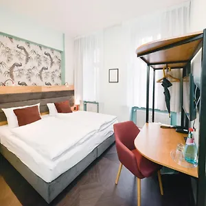 Amc - Schoeneberg Hotel 3*