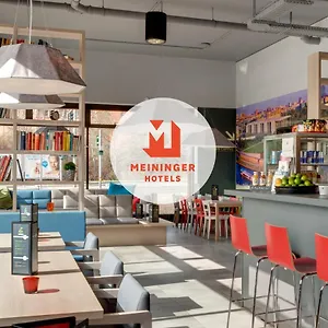 Meininger Airport Hotel 3*