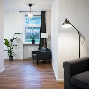 Apartment Sonnig Alexanderplatz: Spacious Group-friendly