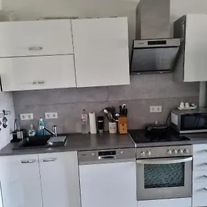 Modern Urban In West Wilmersdorf Apartment *