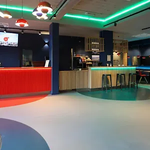 Acama + Kreuzberg 2*