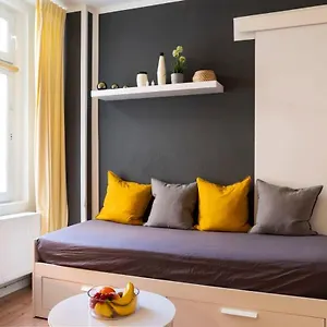 2 Bedroom In Great Location In Kreuzberg * Berlin