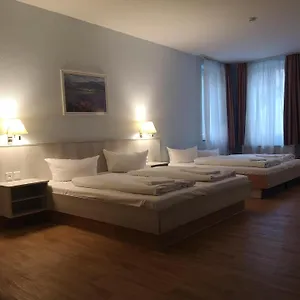 Monteurbetten 모텔 2*