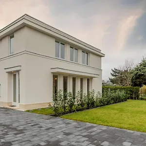 Villa Nova *