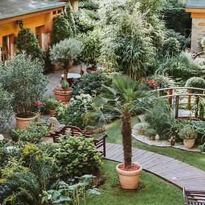 Aparthotel The Gate Garden 4*