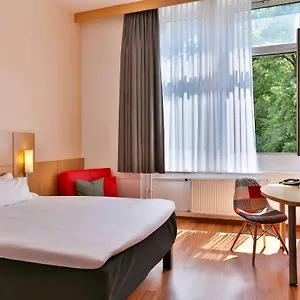 Ibis Sued Hotel 3*