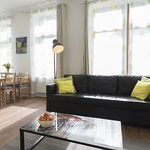 Apartment Niemetzstr 51 Berlin