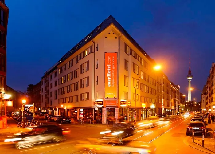 Easyhotel Berlin Hackescher Markt foto