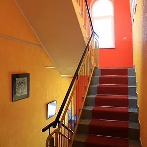 Hotel East Side 3*