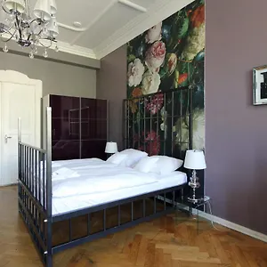 Hotel Arthotel Connection