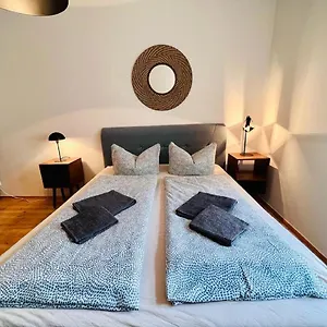 Alte Schoenhauser Lux Lejlighed
