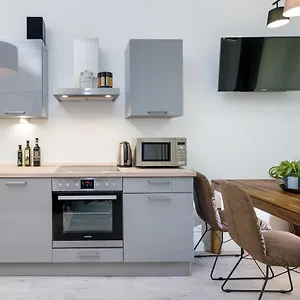 Apartment The Lohmeyerstr Vh Rechts, Lovely 2 Bedroom Up To 4 Berlin