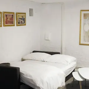 Central, Cozy & Beautiful Designed 2-rooms Apt. Near River Berlin