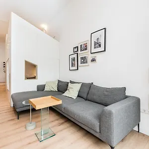 Stylish New Cube Loft Ii By Berlin-wall-apartments Apartment *