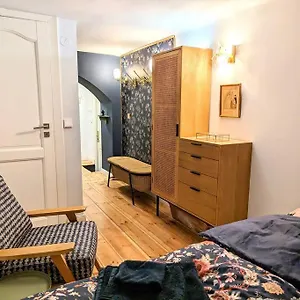 Feines In Der Mitte Apartment *