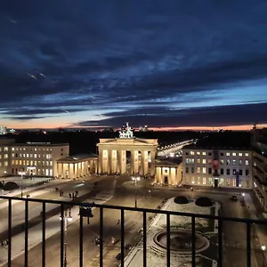 Nexliving Brandenburger Tor Aparthotel *