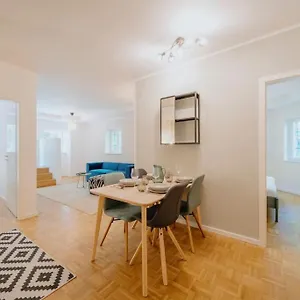 Parklounge In Historic Apartment