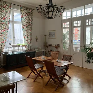 Gasthuis Senta 2*