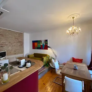 Appartement Beautiful Popular Area *