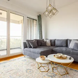 Hj 18 By Rockchair L Superhost Status L Super Flat, 2 Bedrooms 2 Bathrooms Balcony Elevator Welcomes You! Appartamento