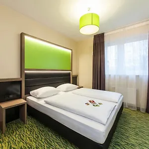 Отель Novum Style Aldea 3*