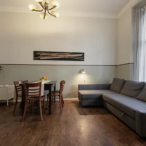 Appartement Mit 2 Baedern *