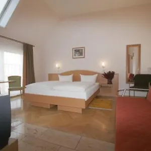 Pensión Arta 2*