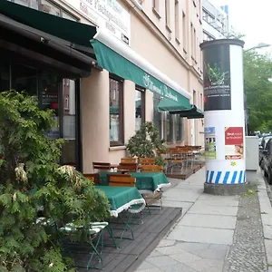 Living In The Box Hostel Berlin