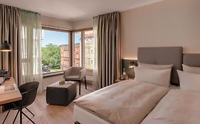 Hotel The Yard Berlin Exterior photo