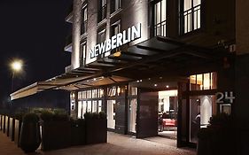 Hotel New Berlin Exterior photo