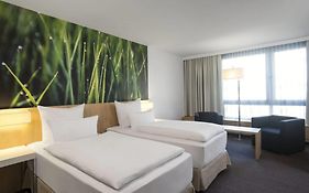 Hotel NH Berlin City West Exterior photo